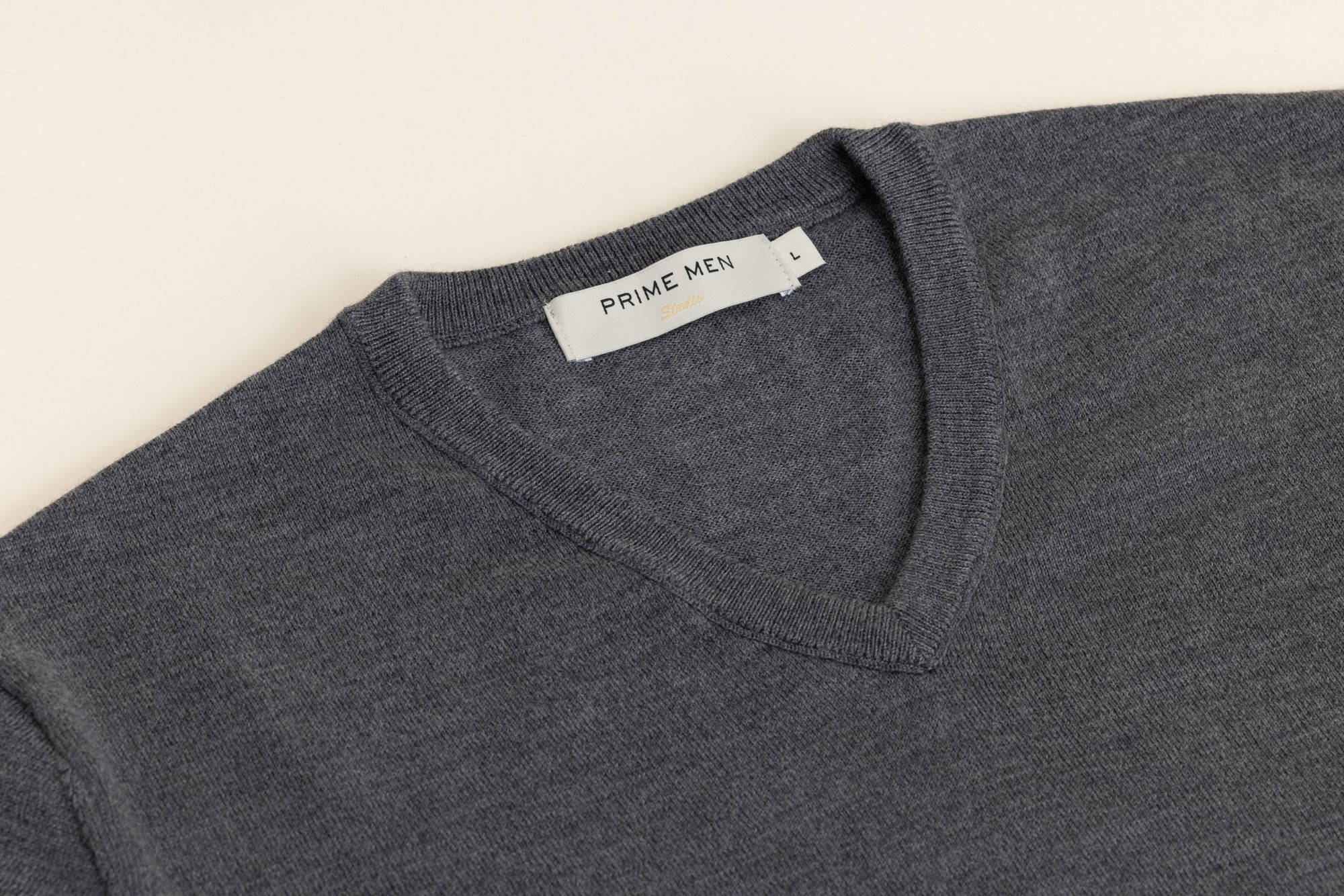 MERINO V NECK KNIT DARK GREY