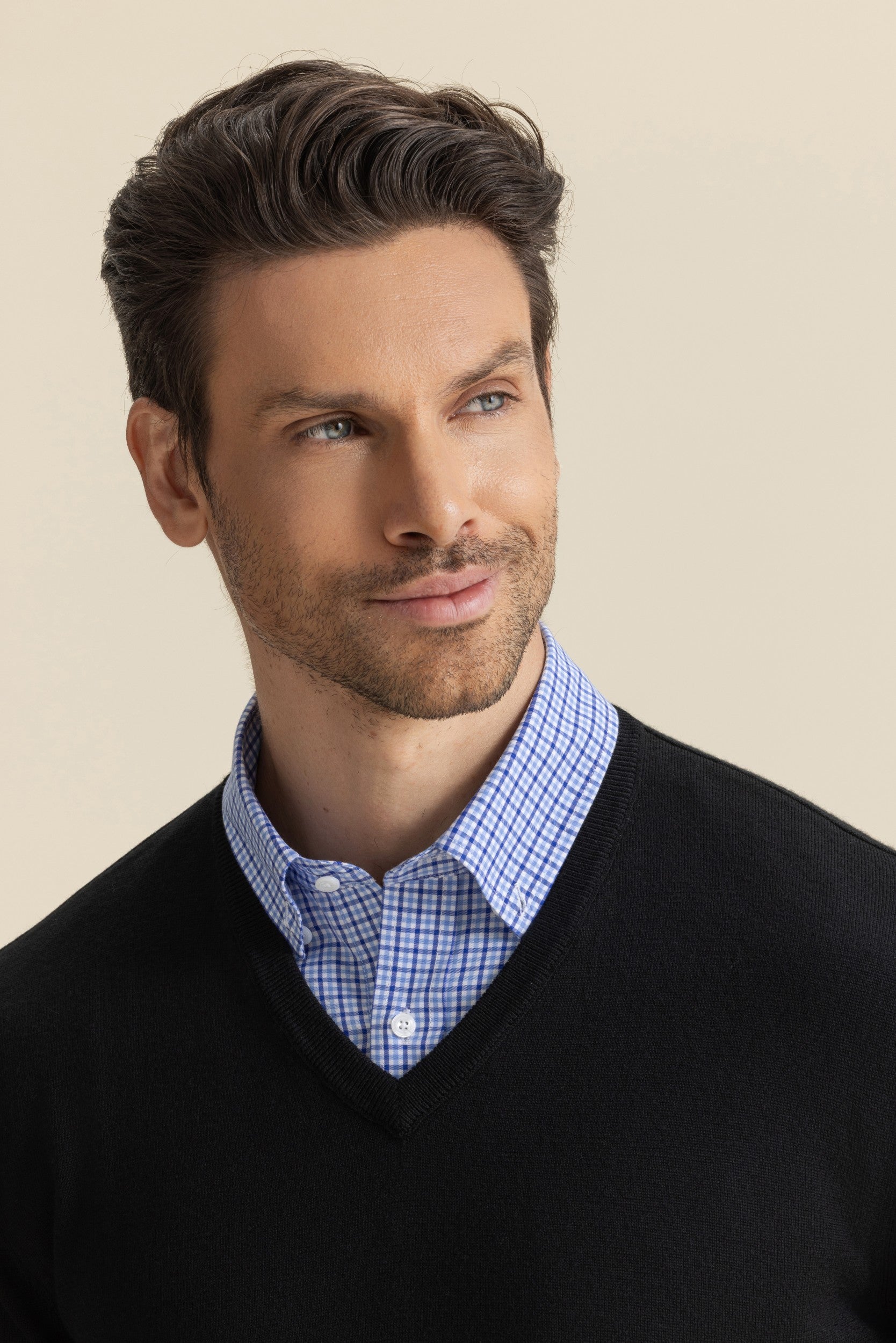 MERINO V NECK KNIT BLACK